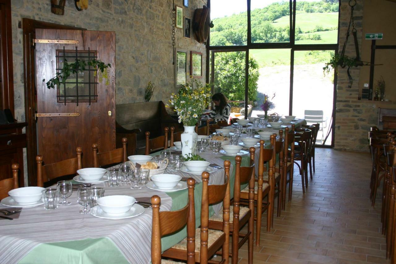 Daina Bianca Acomodação com café da manhã Solignano Exterior foto